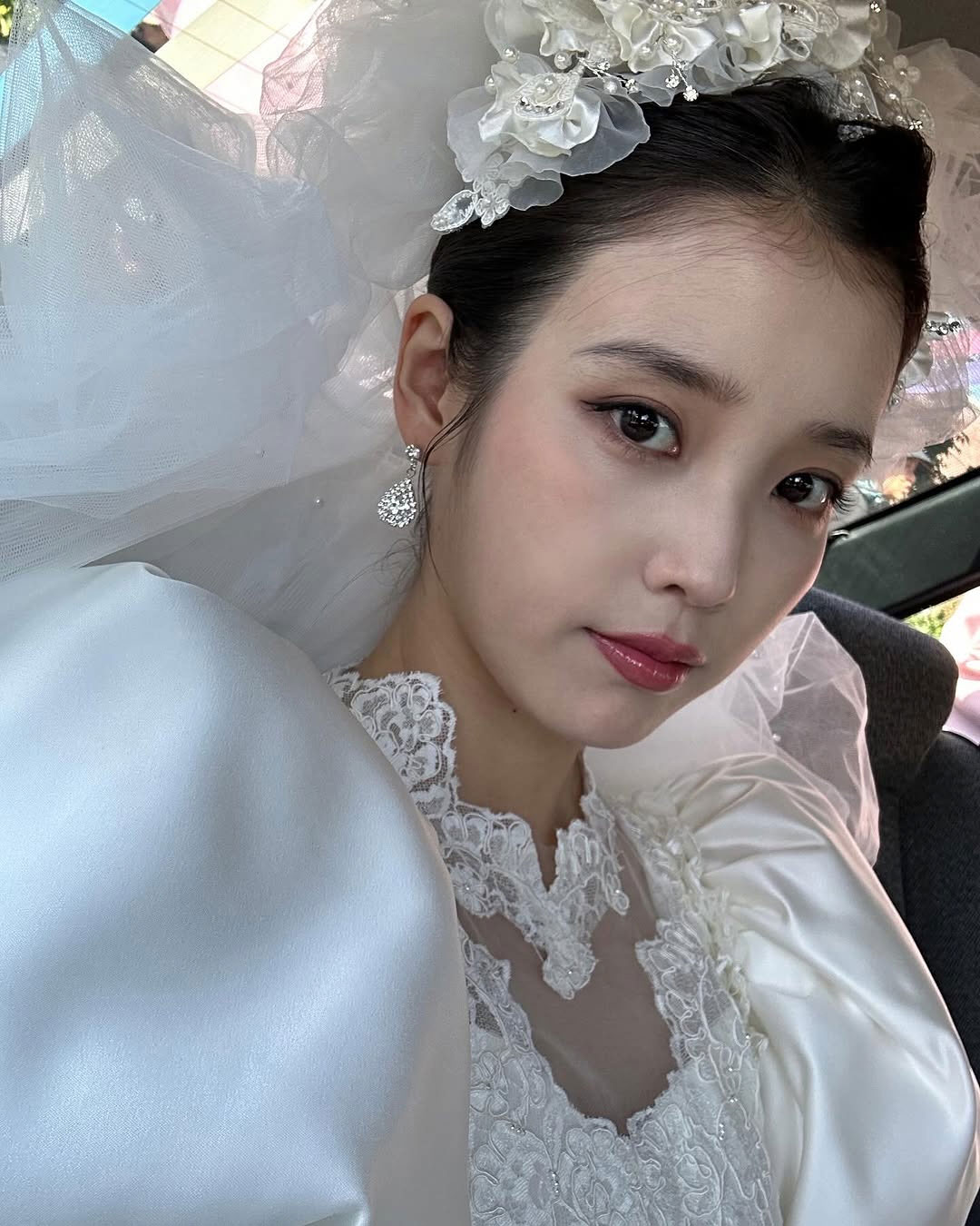 아이유, 유산 포기 발언에 팬들 ‘역시 아이유답다’