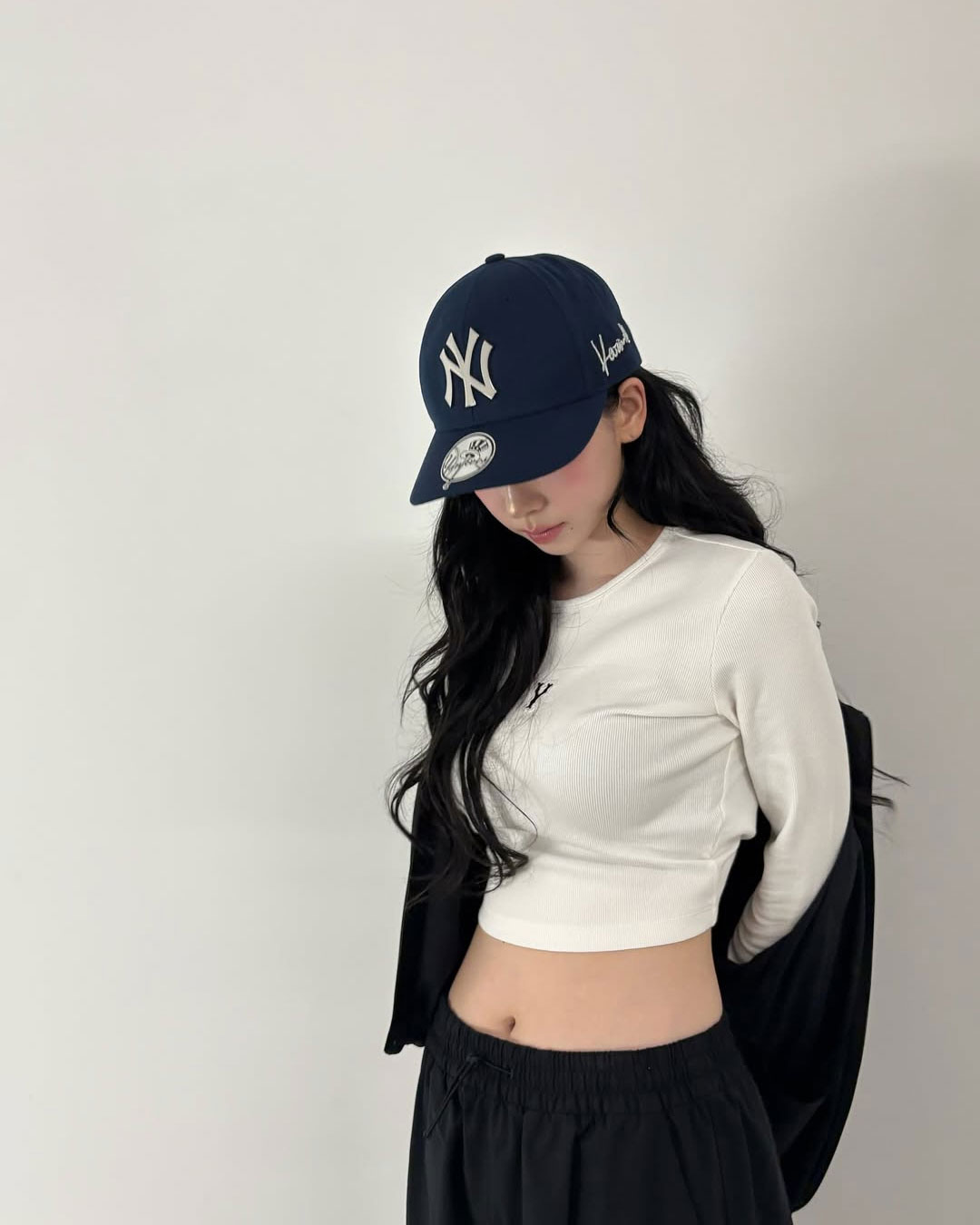 카리나 볼캡, MZ세대가 주목한 이번 시즌 잇템